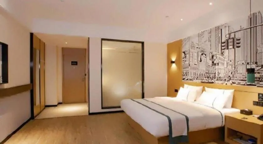 Bed in City Comfort Inn Haikou Zhongjie Road Walking Street