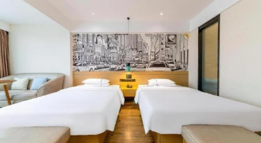 Bed in City Comfort Inn Haikou Zhongjie Road Walking Street