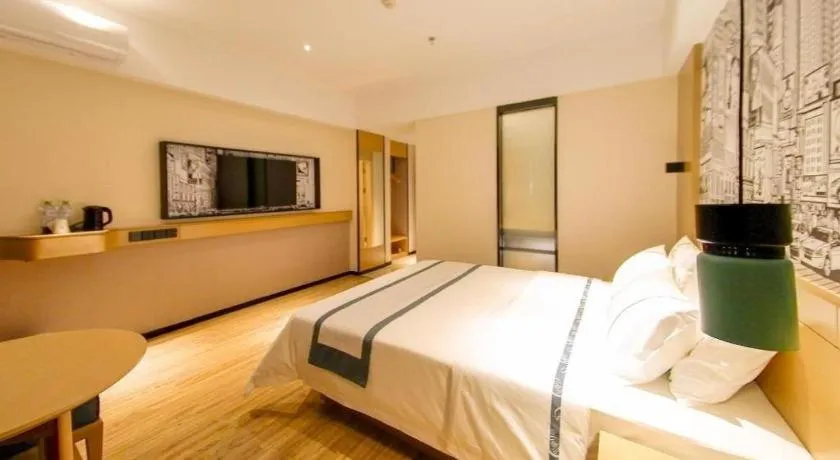 Bed in City Comfort Inn Haikou Zhongjie Road Walking Street