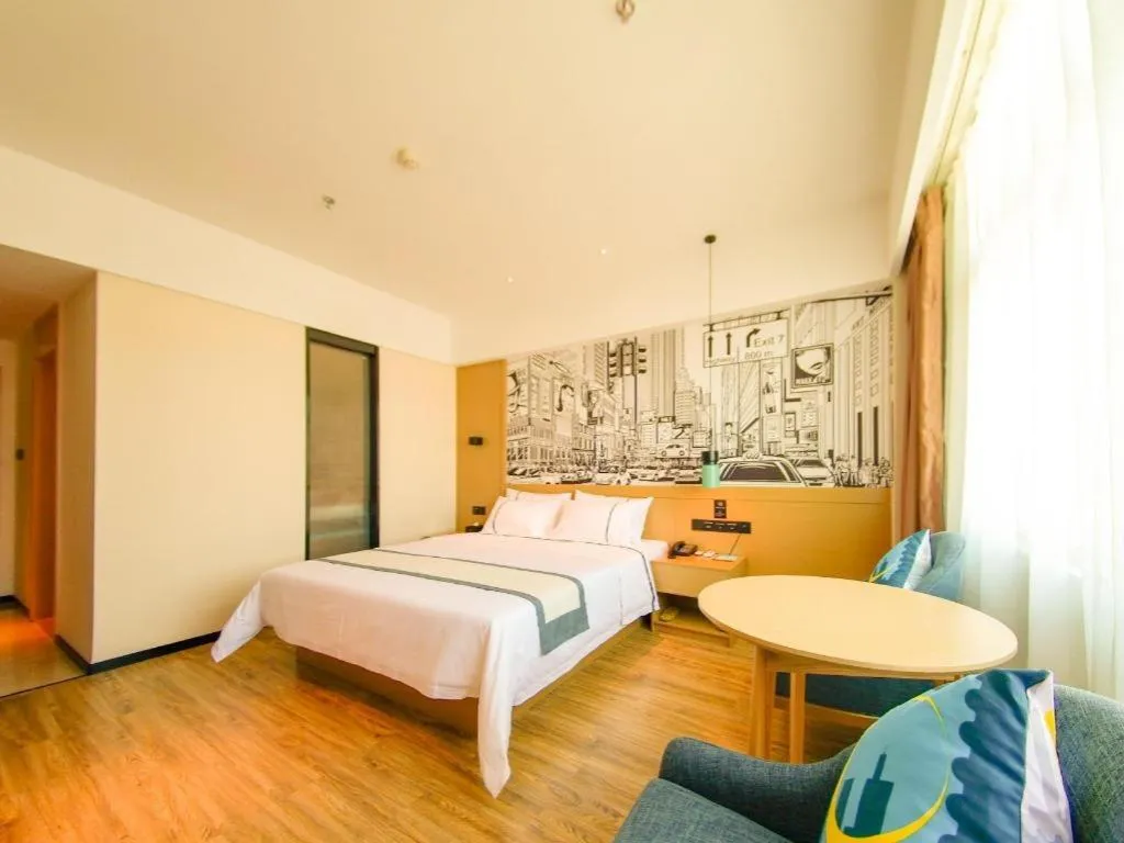 Bed in City Comfort Inn Haikou Zhongjie Road Walking Street