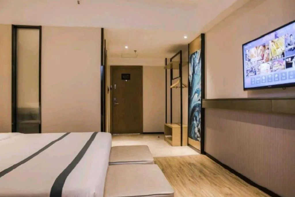 Bed in City Comfort Inn Haikou Zhongjie Road Walking Street