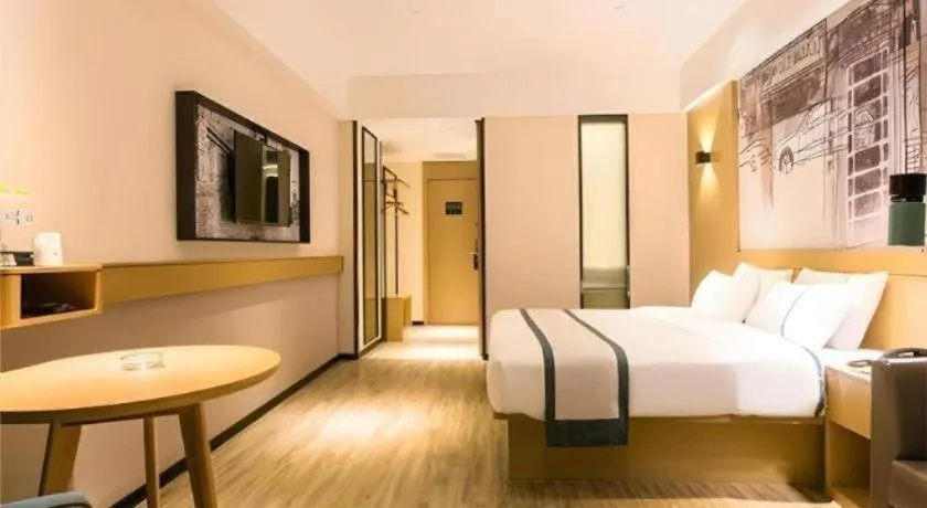 Bed in City Comfort Inn Haikou Zhongjie Road Walking Street