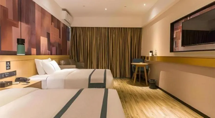 Bed in City Comfort Inn Haikou Zhongjie Road Walking Street