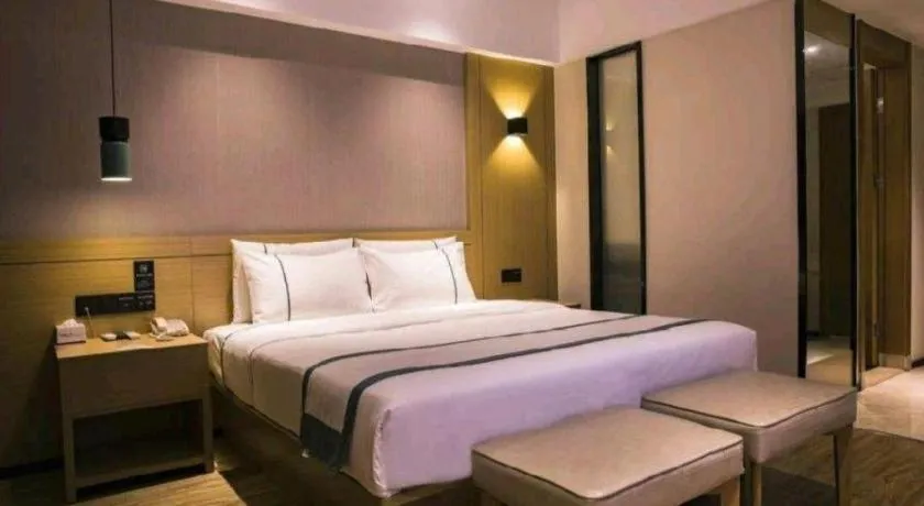 Bed in City Comfort Inn Haikou Zhongjie Road Walking Street