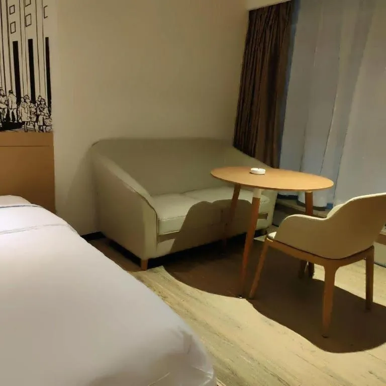 Bed in City Comfort Inn Haikou Zhongjie Road Walking Street