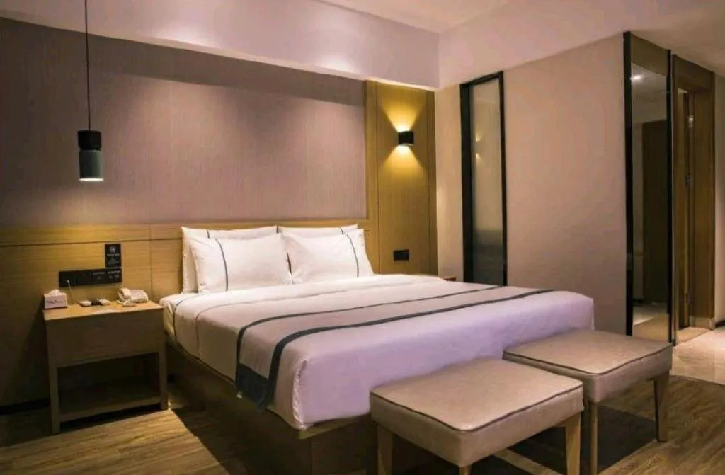 Bed in City Comfort Inn Haikou Zhongjie Road Walking Street