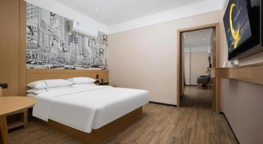 Bed in City Comfort Inn Wuhan Huanghe Tower Shouyi Metro Station