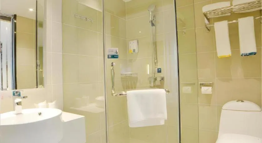 City Comfort Inn Wuhan Huanghe Tower Shouyi Metro Station