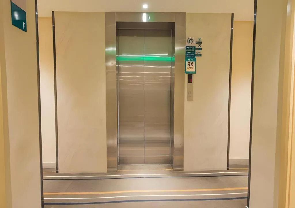 City Comfort Inn Wuhan Huanghe Tower Shouyi Metro Station