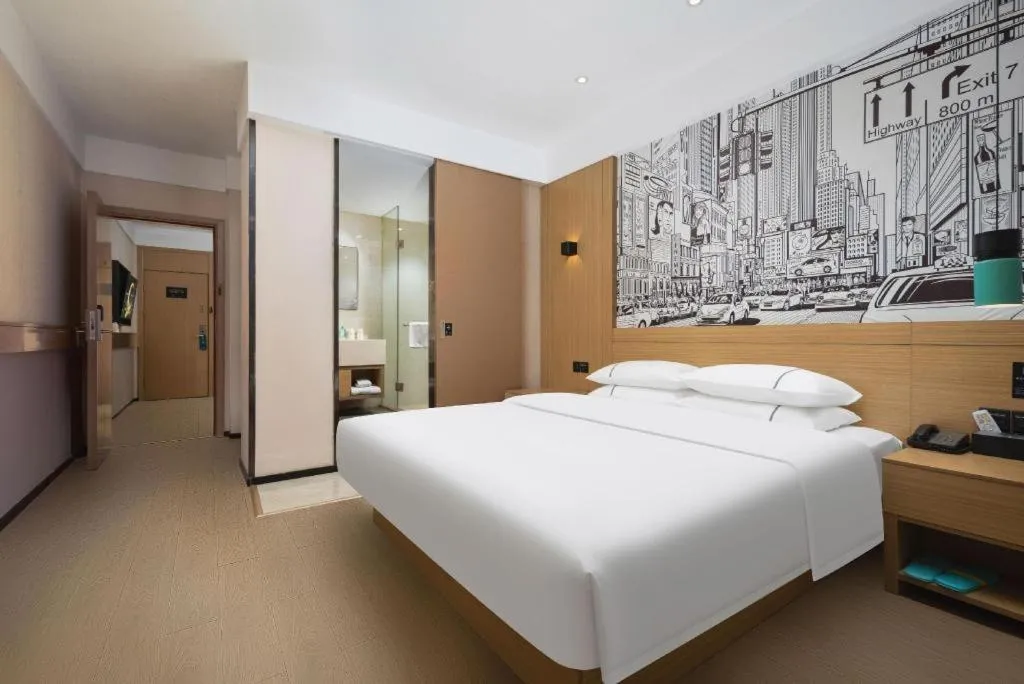 Bed in City Comfort Inn Wuhan Huanghe Tower Shouyi Metro Station