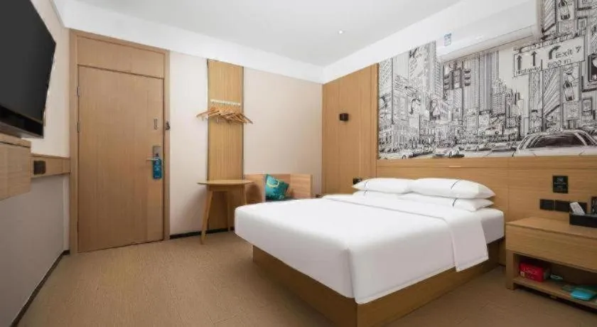 Bed in City Comfort Inn Wuhan Huanghe Tower Shouyi Metro Station