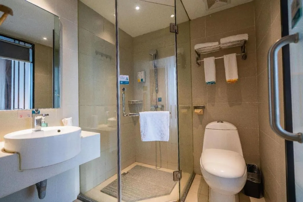 City Comfort Inn Wuhan Huanghe Tower Shouyi Metro Station