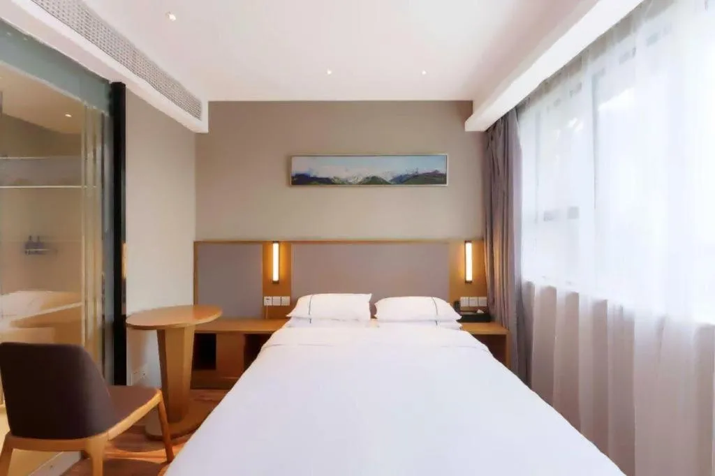 Bed in City Comfort Inn Wuhan Central China Normal University Dahuquan Metro Station