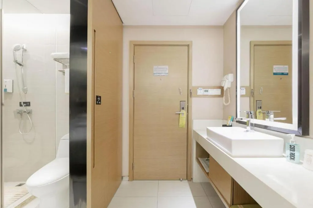 City Comfort Inn Wuhan Central China Normal University Dahuquan Metro Station