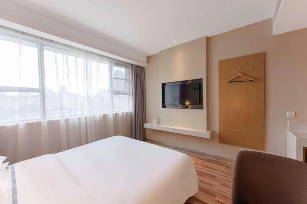 Bed in City Comfort Inn Wuhan Central China Normal University Dahuquan Metro Station