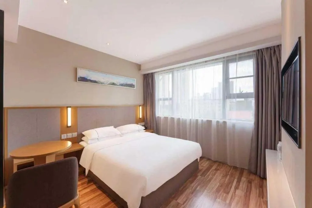 Bed in City Comfort Inn Wuhan Central China Normal University Dahuquan Metro Station