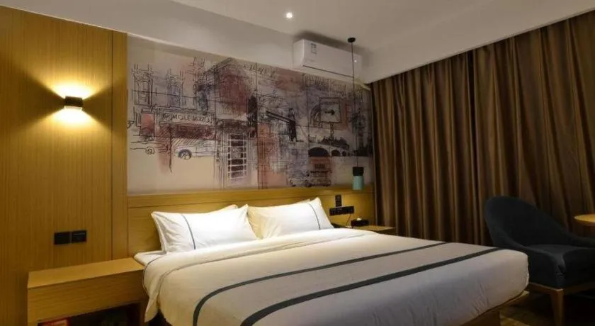 Bed in City Comfort Inn Wuhan Optics Valley OuYada Yangjiawan Metro Station