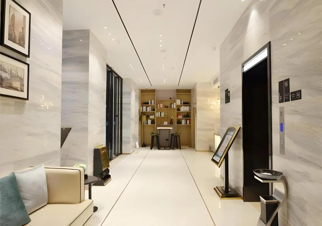 City Comfort Inn Wuhan Optics Valley OuYada Yangjiawan Metro Station