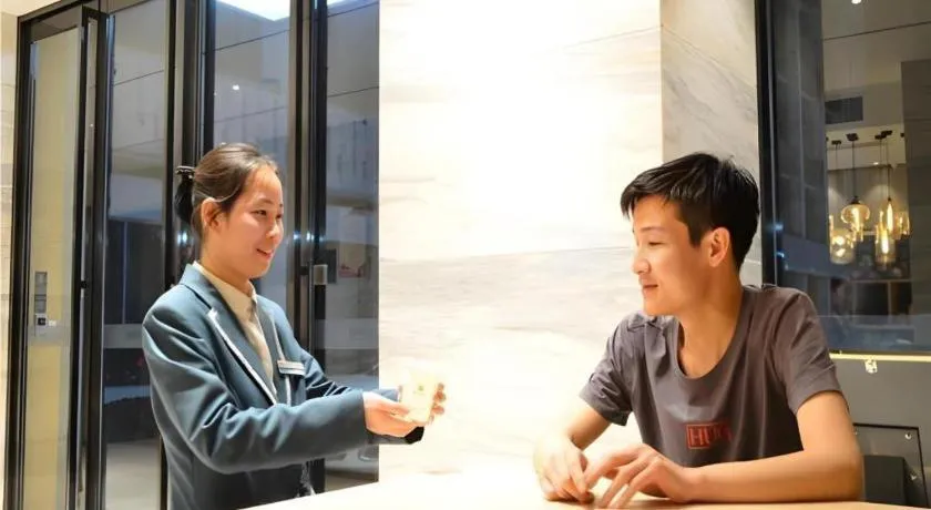 City Comfort Inn Wuhan Optics Valley OuYada Yangjiawan Metro Station