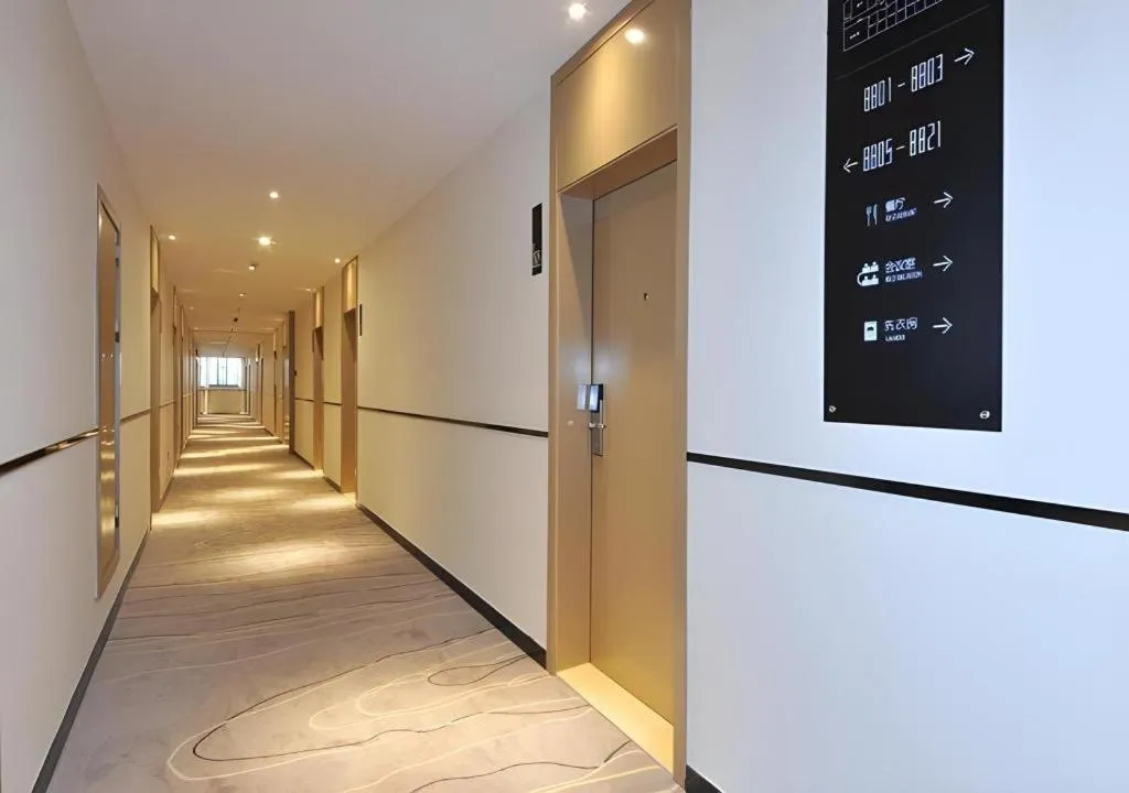 City Comfort Inn Chengdu Wenjiang University Town Fengxi River Metro Station