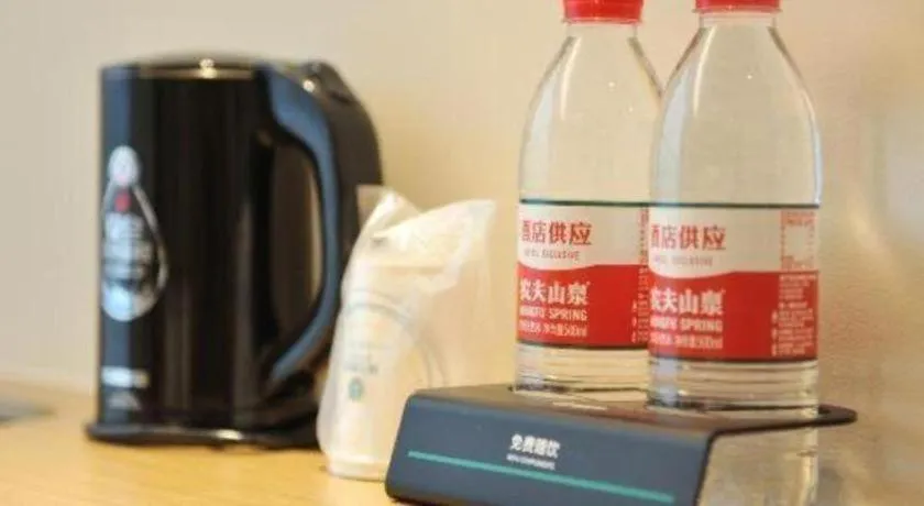 City Comfort Inn Chengdu Wenjiang University Town Fengxi River Metro Station