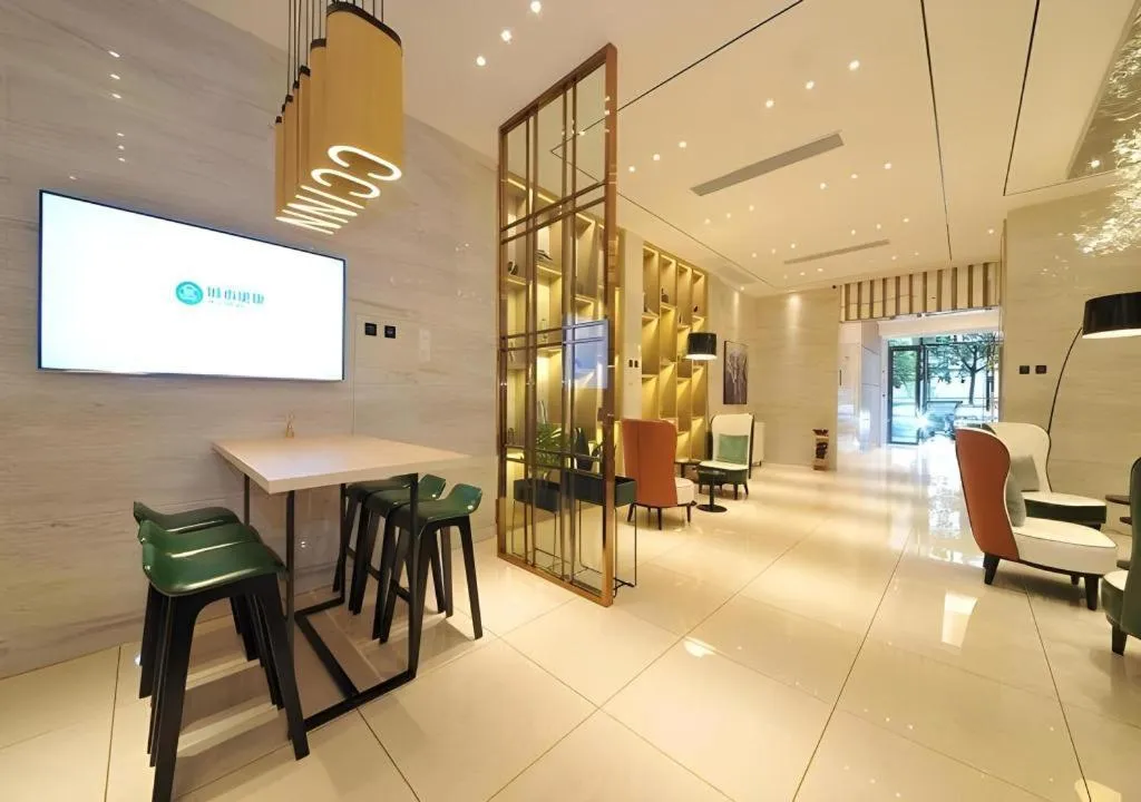 City Comfort Inn Chengdu Wenjiang University Town Fengxi River Metro Station