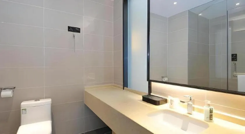 City Comfort Inn Chengdu Wenjiang University Town Fengxi River Metro Station