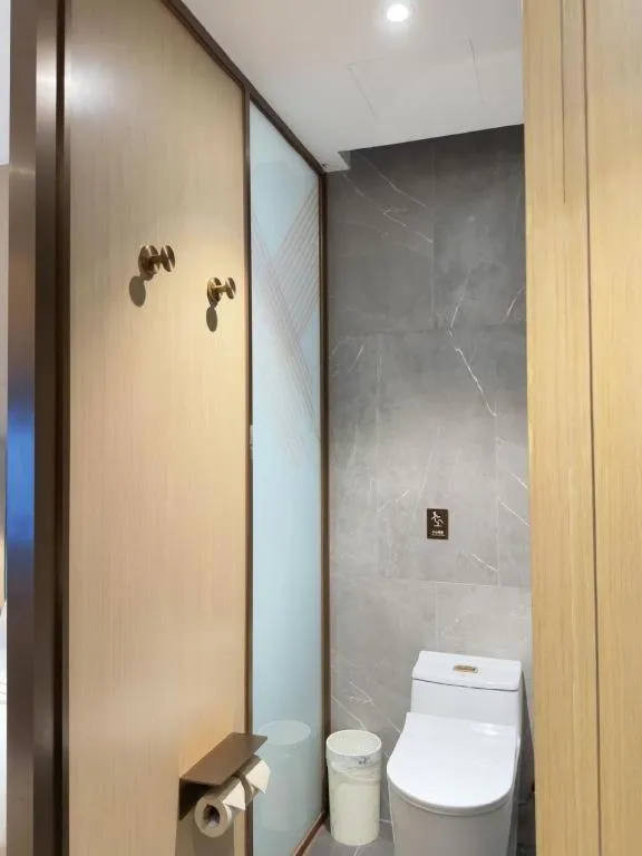 ZMAX Hotels Shenzhen Lianhuacun Metro Station