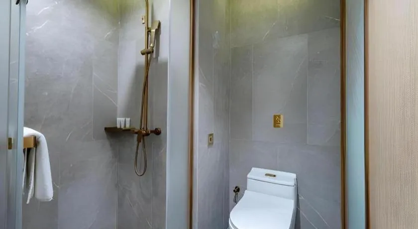 ZMAX Hotels Shenzhen Lianhuacun Metro Station