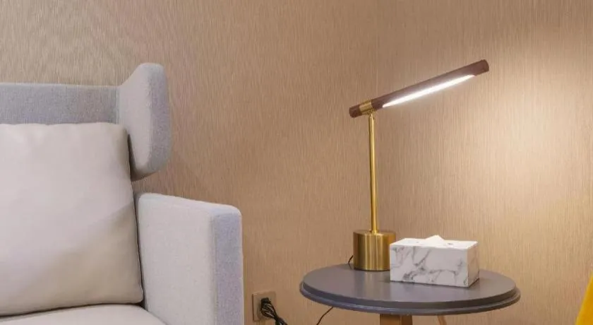 ZMAX Hotels Shenzhen Lianhuacun Metro Station