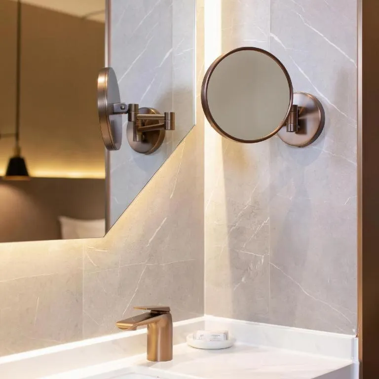 ZMAX Hotels Shenzhen Lianhuacun Metro Station