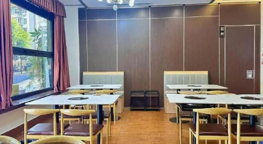 ZMAX Hotels Shenzhen Lianhuacun Metro Station