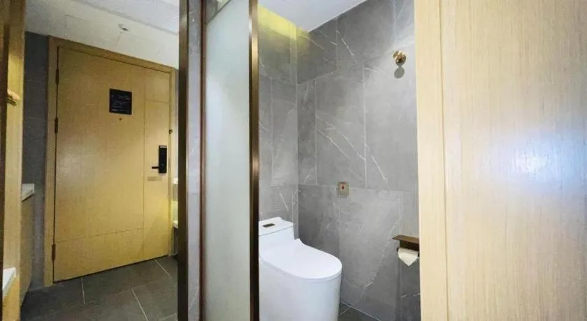 ZMAX Hotels Shenzhen Lianhuacun Metro Station