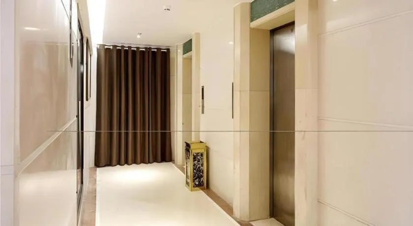 Borrman Hotel Dongguan Houjie Wanda Plaza Liaoxia Metro Station