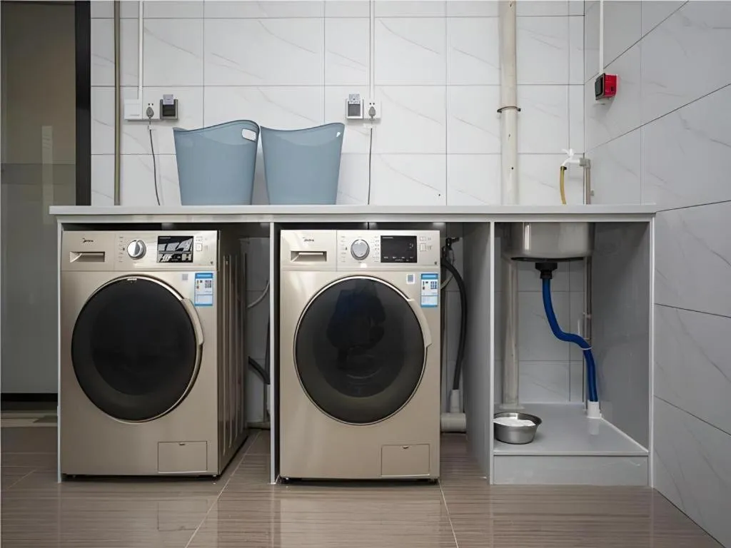 Borrman Hotel Dongguan Houjie Wanda Plaza Liaoxia Metro Station