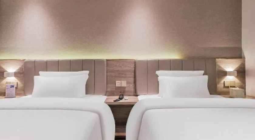 Bed in 7 Days Premium Hotel Chongqing Jiangbei International Airport Terminal 3