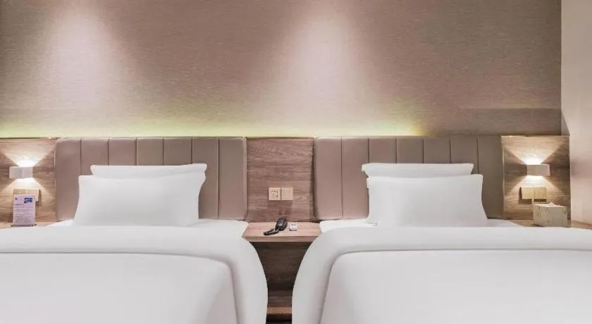 Bed in 7 Days Premium Hotel Chongqing Jiangbei International Airport Terminal 3