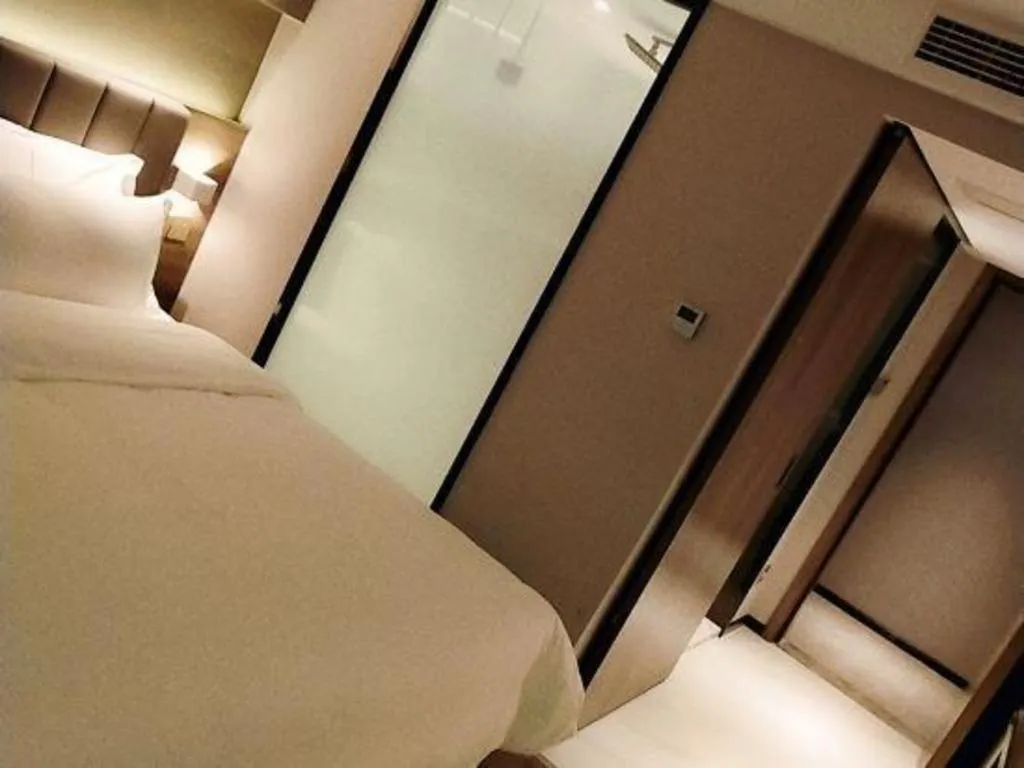 Bed in 7 Days Premium Hotel Chongqing Jiangbei International Airport Terminal 3