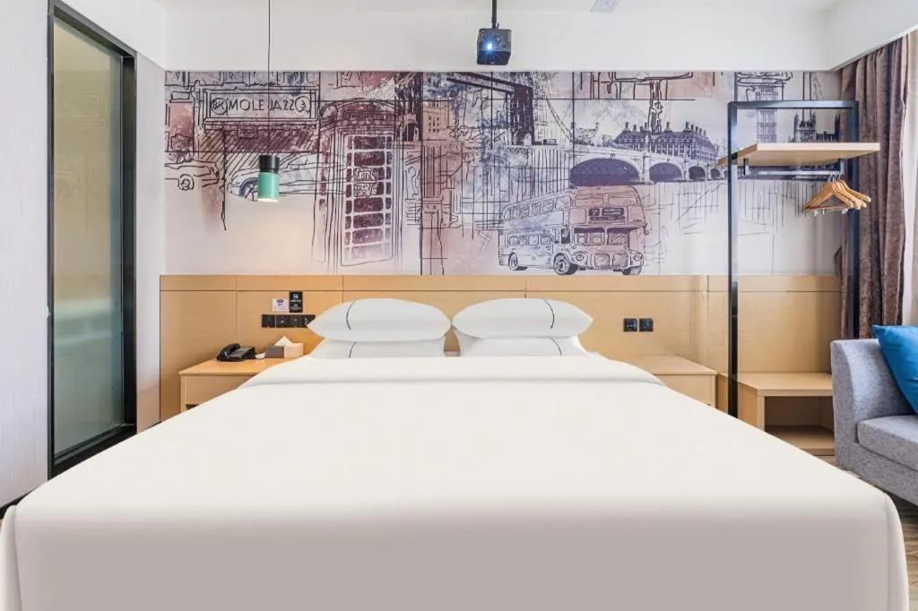 Bed in City Comfort Inn Kunming Xi'an Kang Road