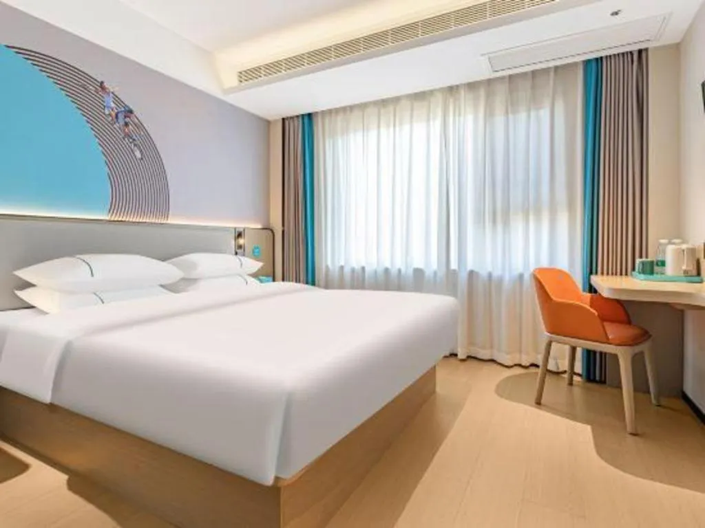 Bed in City Comfort Inn Kunming Xi'an Kang Road