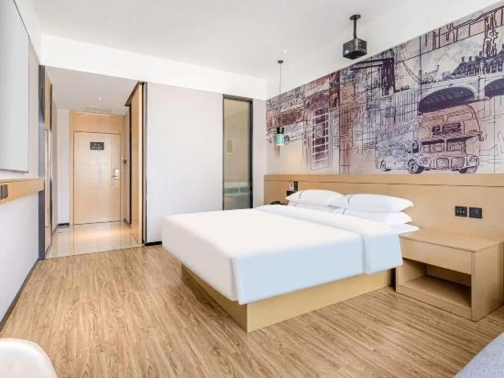 Bed in City Comfort Inn Kunming Xi'an Kang Road