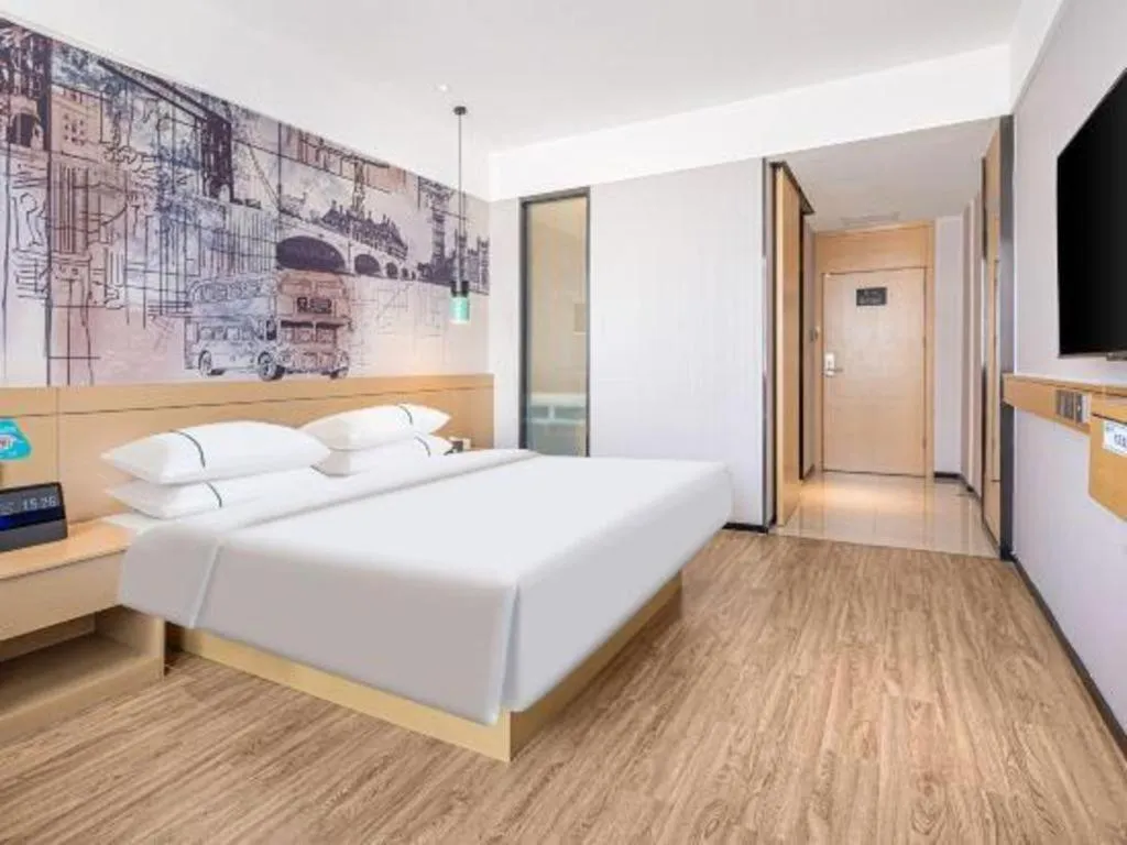 Bed in City Comfort Inn Kunming Xi'an Kang Road