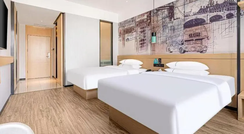 Bed in City Comfort Inn Kunming Xi'an Kang Road