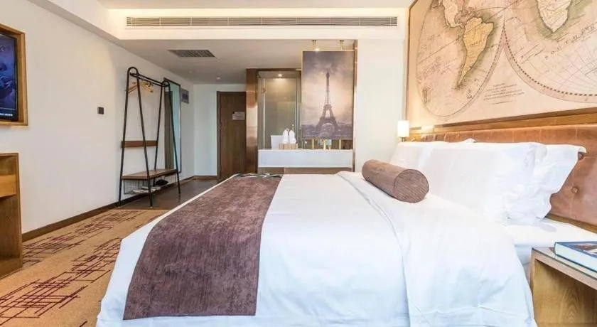 Bed in James Joyce Coffetel Zhengzhou Beilong Wetland Park