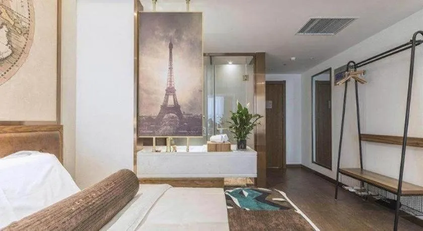 Bed in James Joyce Coffetel Zhengzhou Beilong Wetland Park