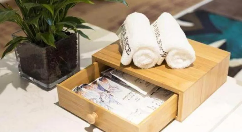 James Joyce Coffetel Zhengzhou Beilong Wetland Park