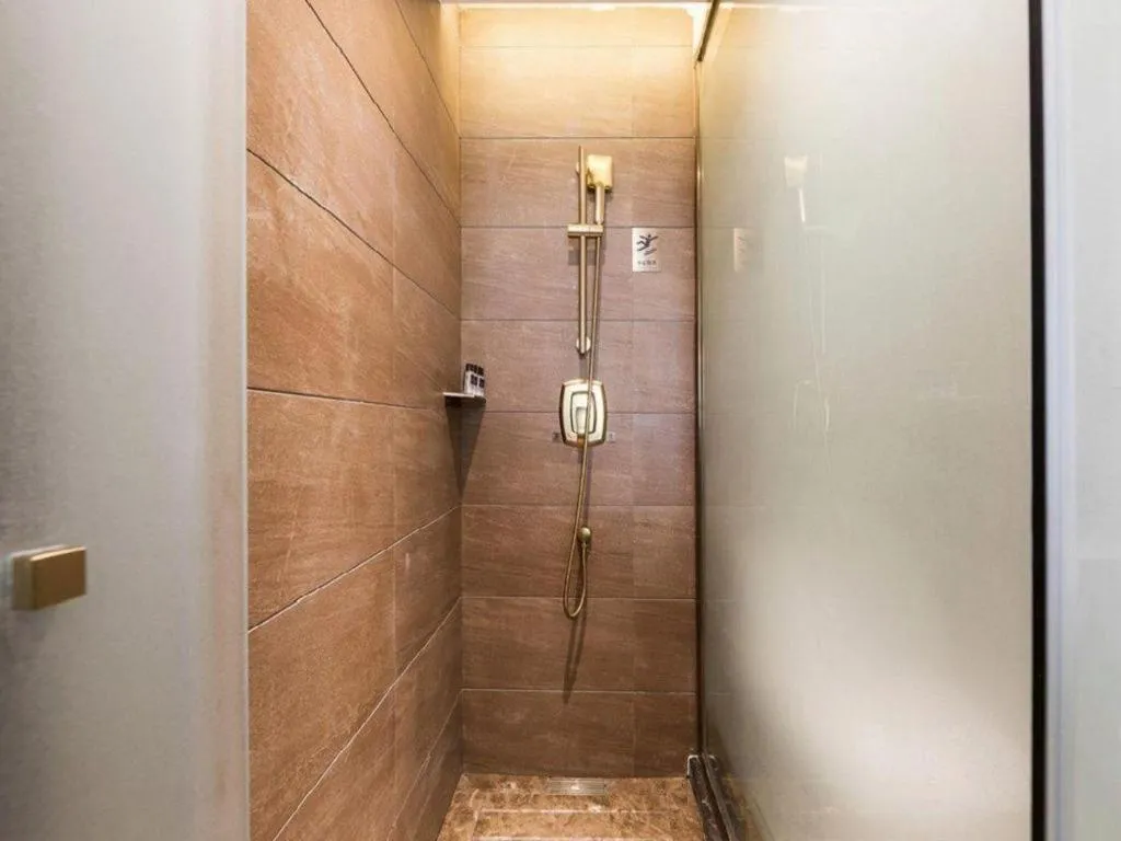 James Joyce Coffetel Zhengzhou Beilong Wetland Park