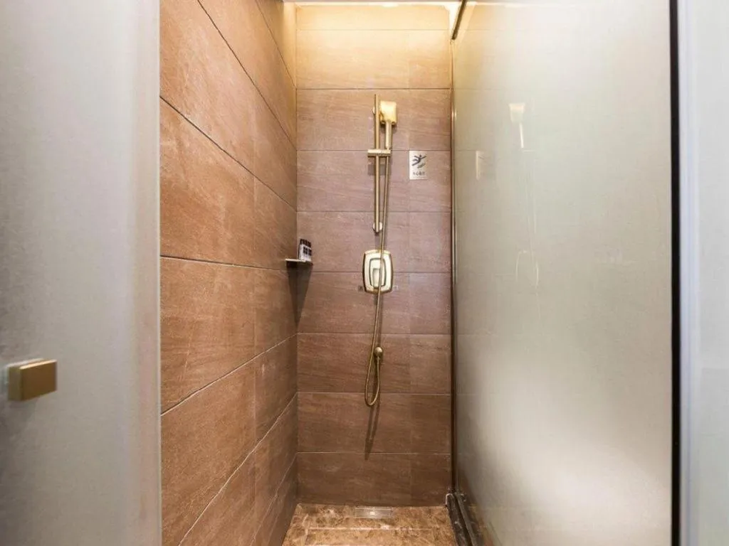 James Joyce Coffetel Zhengzhou Beilong Wetland Park