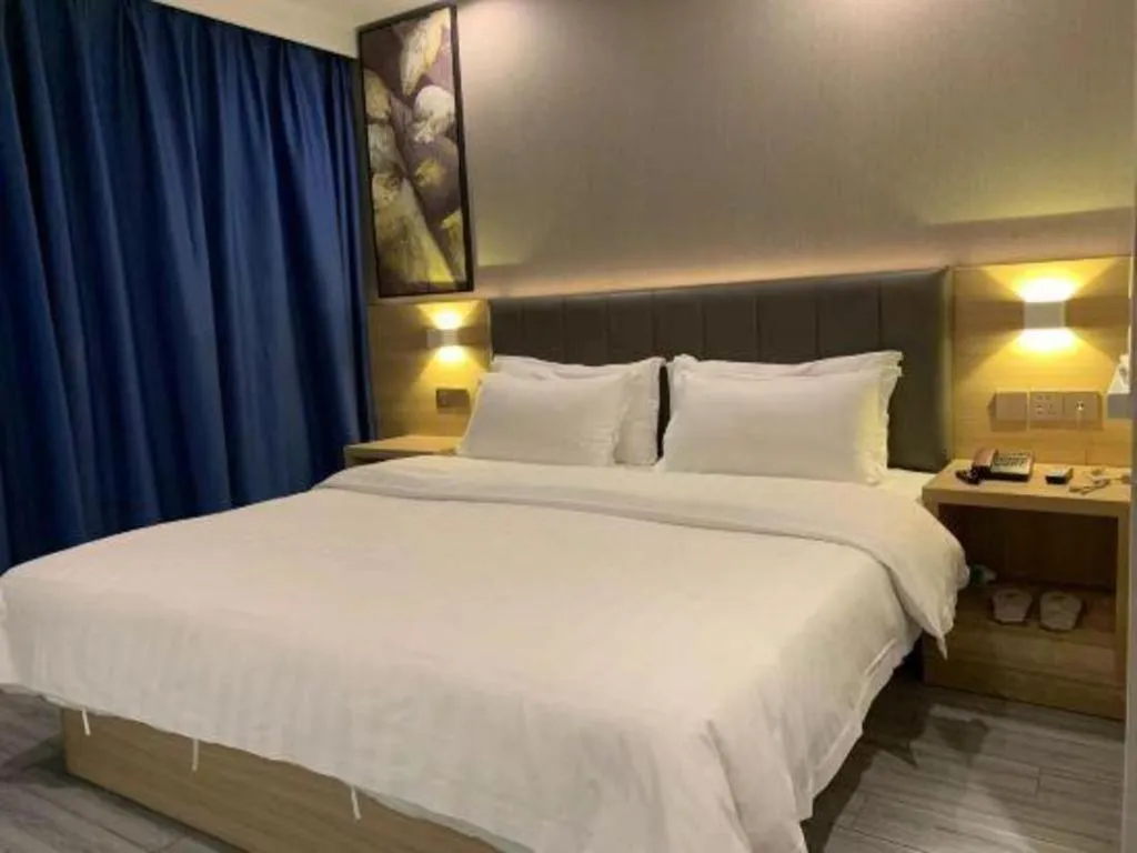 Bed in 7 Days Premium Hotel Hangzhou West lake Hubin