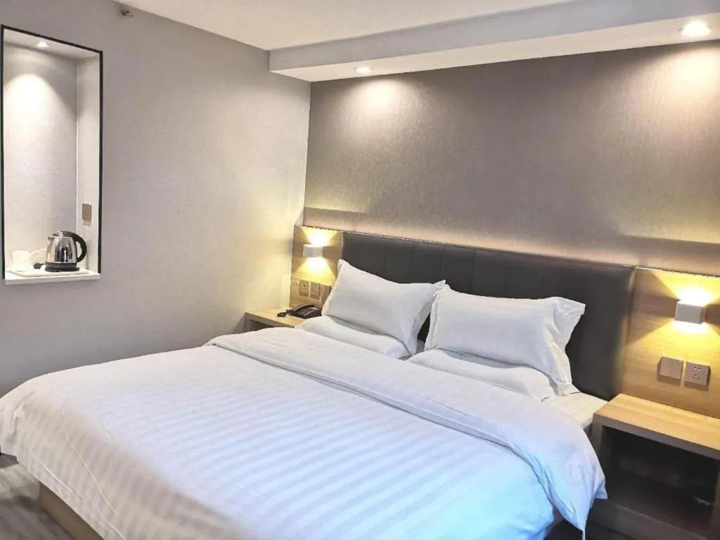 Bed in 7 Days Premium Hotel Hangzhou West lake Hubin